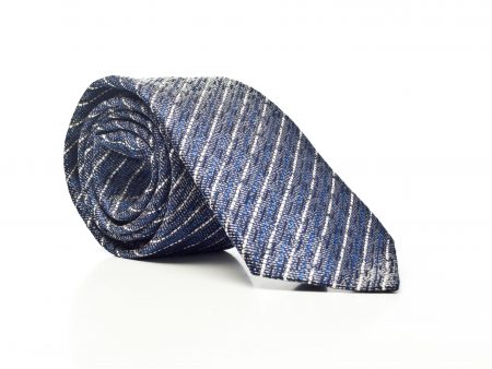 Krawat niebieski w fakturowany wzór