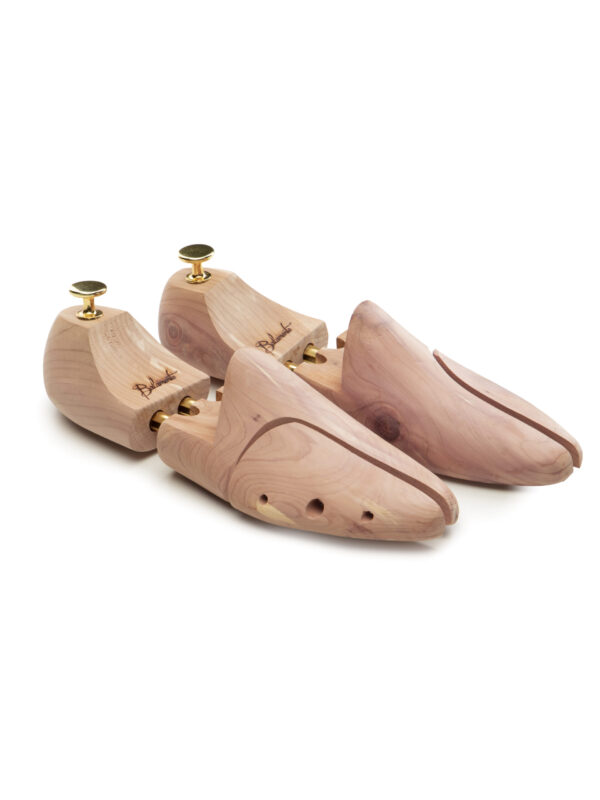 Para prawideł cedrowych do butów skórzanych – widok z boku