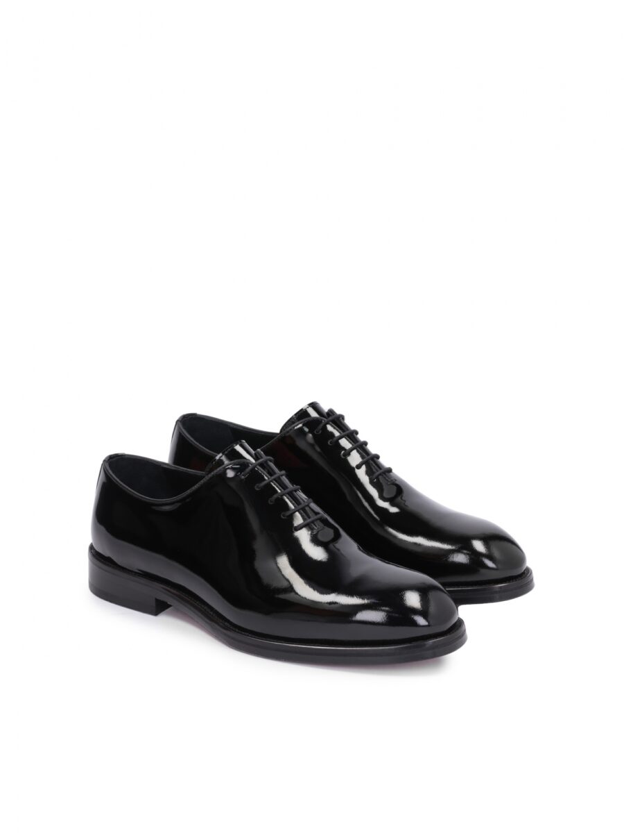 Black lacquered FESTIVO half shoes
