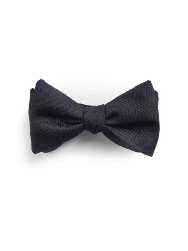 Granatowa mucha z grenadyny