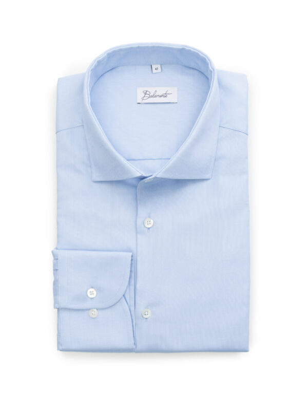 Złożona błękitna koszula z kołnierzykiem i mankietem Balamonte