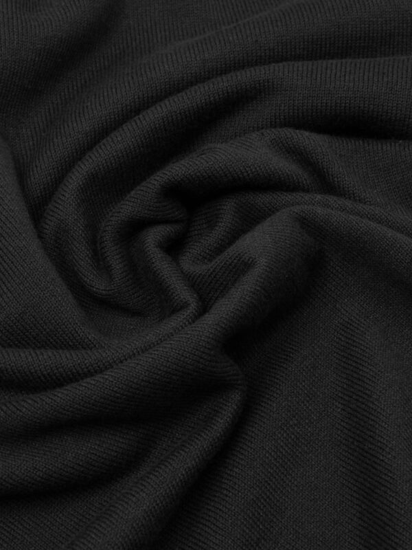 Bawełniana dzianina swetra Balamonte – miękki i elastyczny materiał w subtelnym splocie