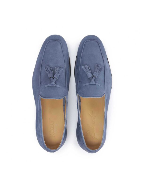 Niebieskie mokasyny RAFFINATO Balamonte – widok z góry na klasyczne loafersy z ozdobnymi frędzlami